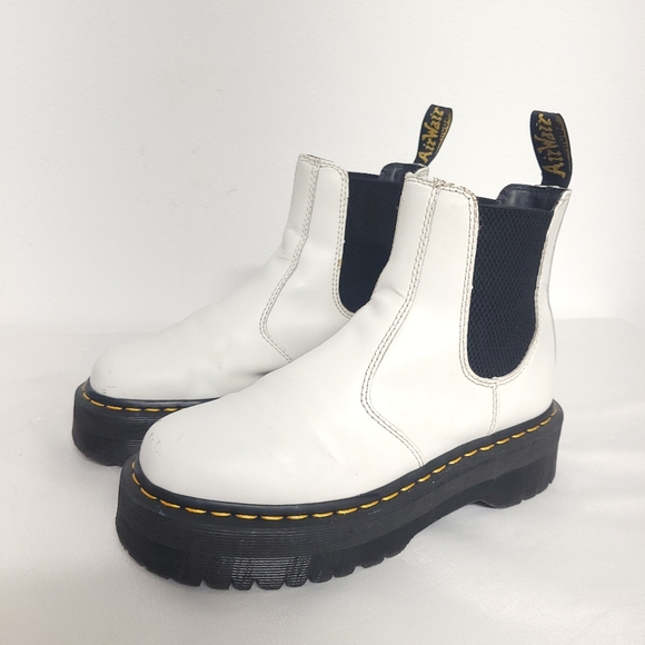 Dr. Martens Squad Platform Chelsea Women's Boots Off White Unisex Me 6 Women's 7 - Picture 1 of 14